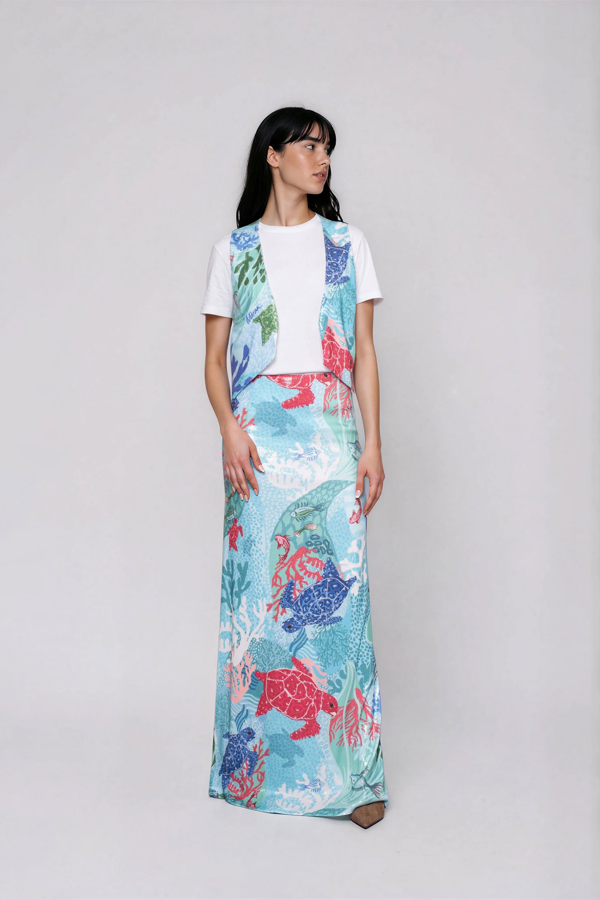 all over turlte vest front view